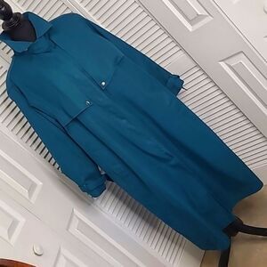 J.G, HOOK SZ 14 64% Cotton 40% Poly trench coat with removeable lining